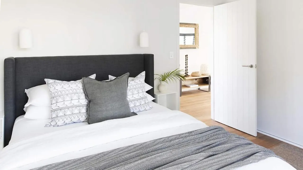 Holiday home Sandpiper Beach House Byron Bay Australia